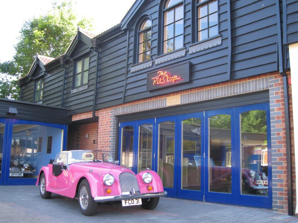 The Pitstop Little Hallingbury  Bagian luar foto